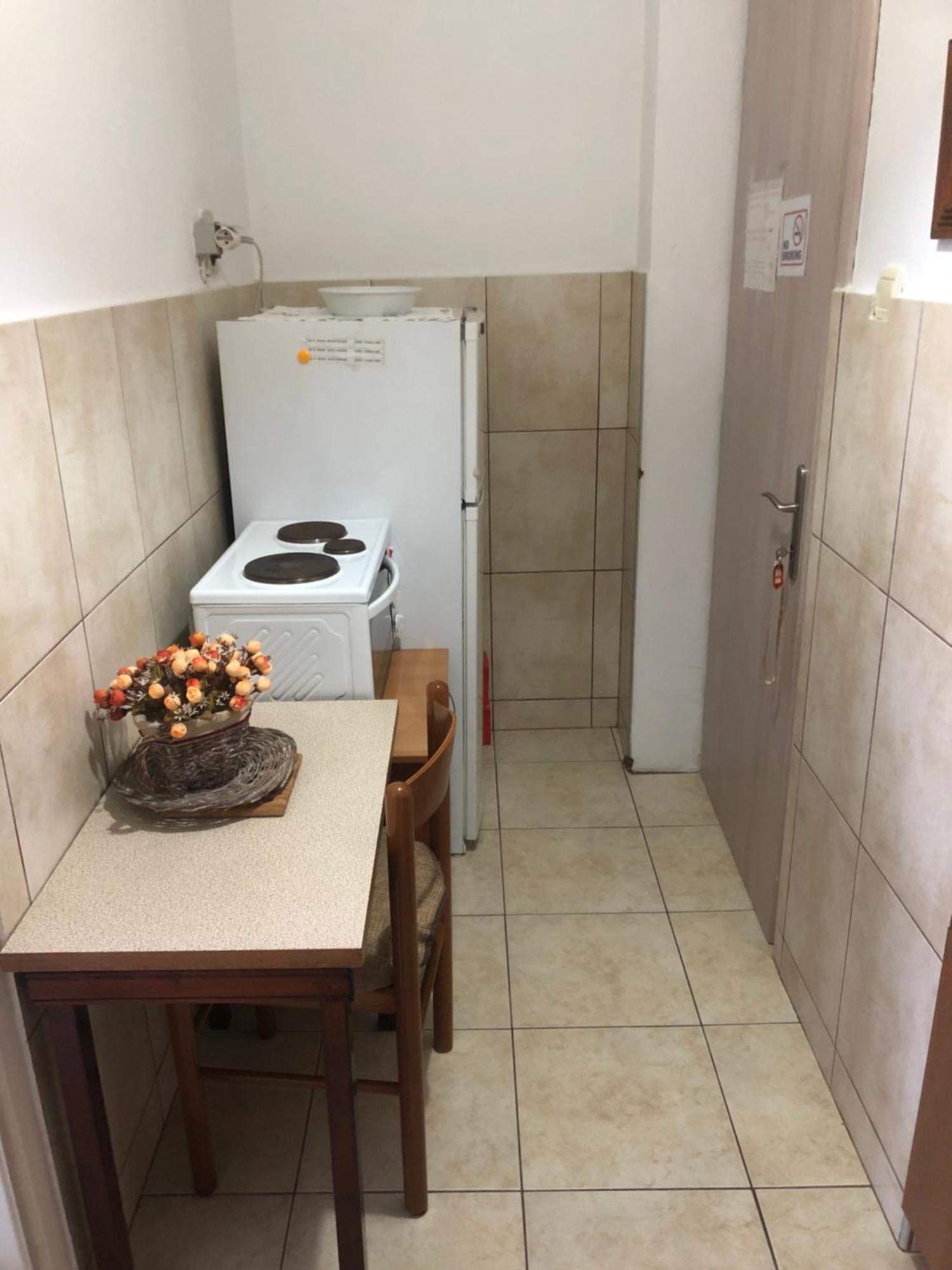 Nikos Rooms Néa Péramos Екстериор снимка