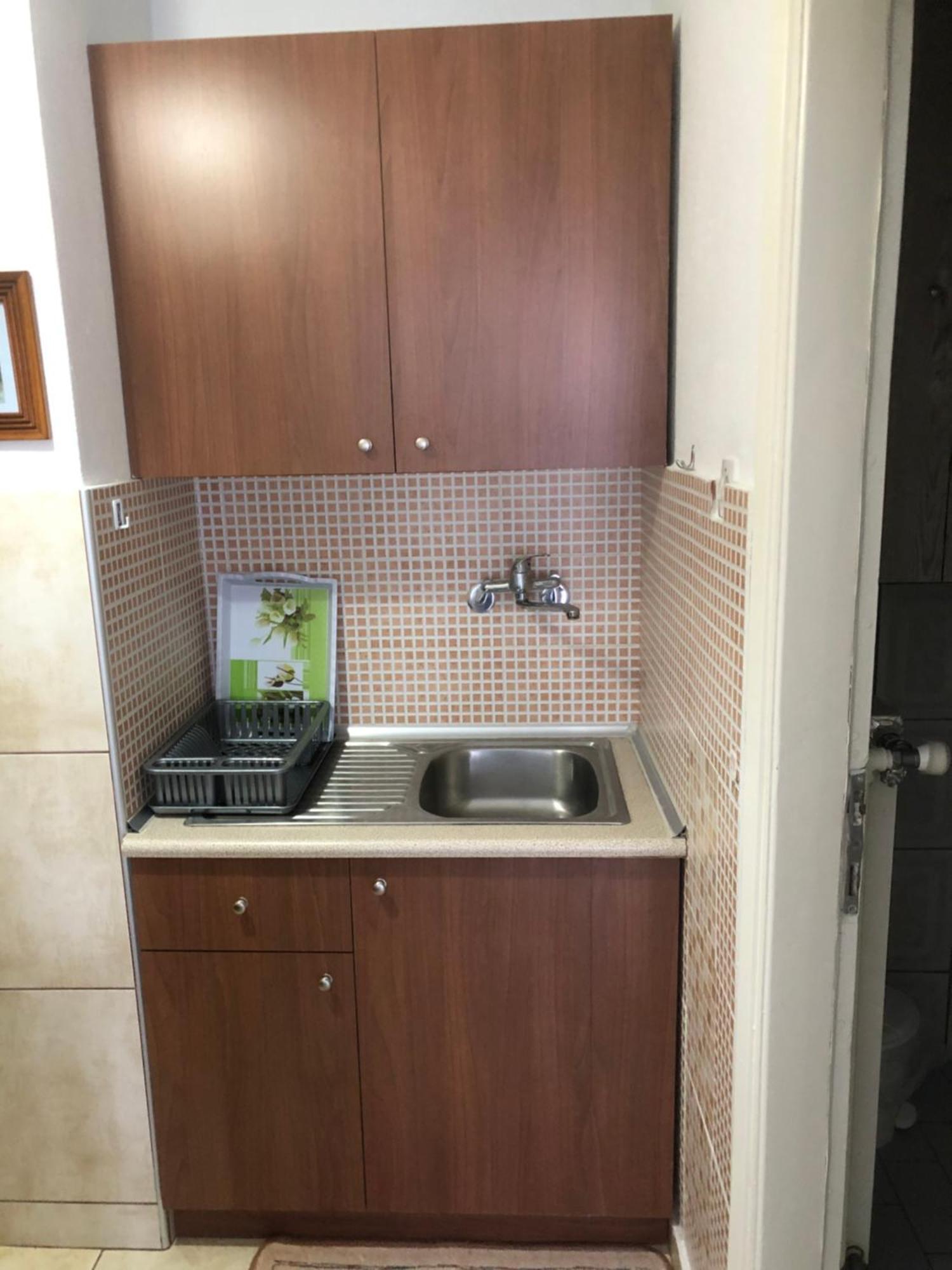 Nikos Rooms Néa Péramos Екстериор снимка